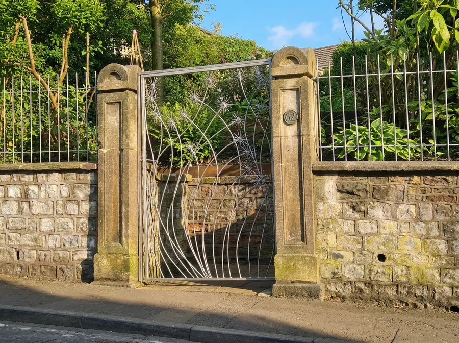 Dandelions Gate, Arley Hill